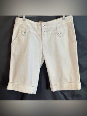 Boom Boom Jeans Women's Juniors White Bermuda Shorts Size: 9
